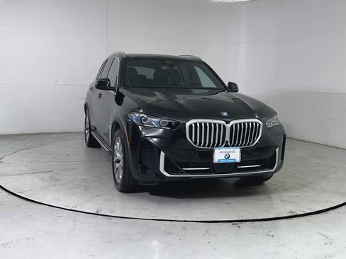 Used 2025 BMW X5 xDrive50e image 7