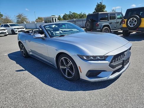 Used 2024 Ford Mustang Premium image 19