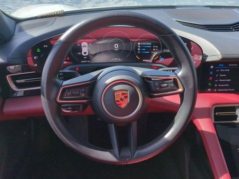 Used 2022 Porsche Taycan 4S AWD/4WD image 28