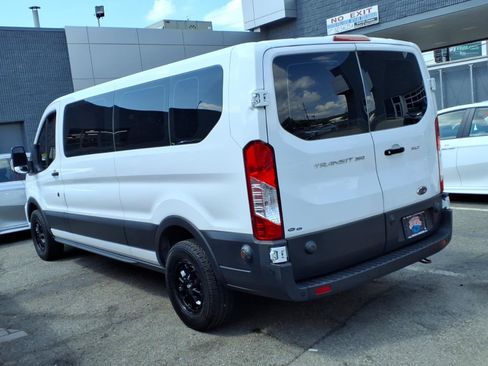 Used 2020 Ford Transit 350 XLT RWD image 4