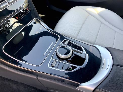 Used 2018 Mercedes-Benz C 300 Sedan image 15
