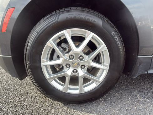 Used 2022 Chevrolet Equinox LT AWD/4WD image 19