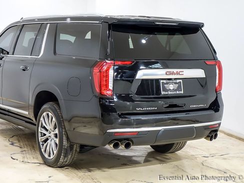 Used 2021 GMC Yukon XL Denali w/ LPO, Illumination Package AWD/4WD image 9