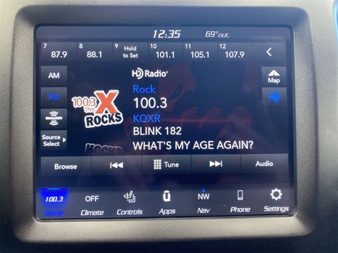 Used 2021 Jeep Cherokee Trailhawk w/ Sun, Sound & Nav Group image 16