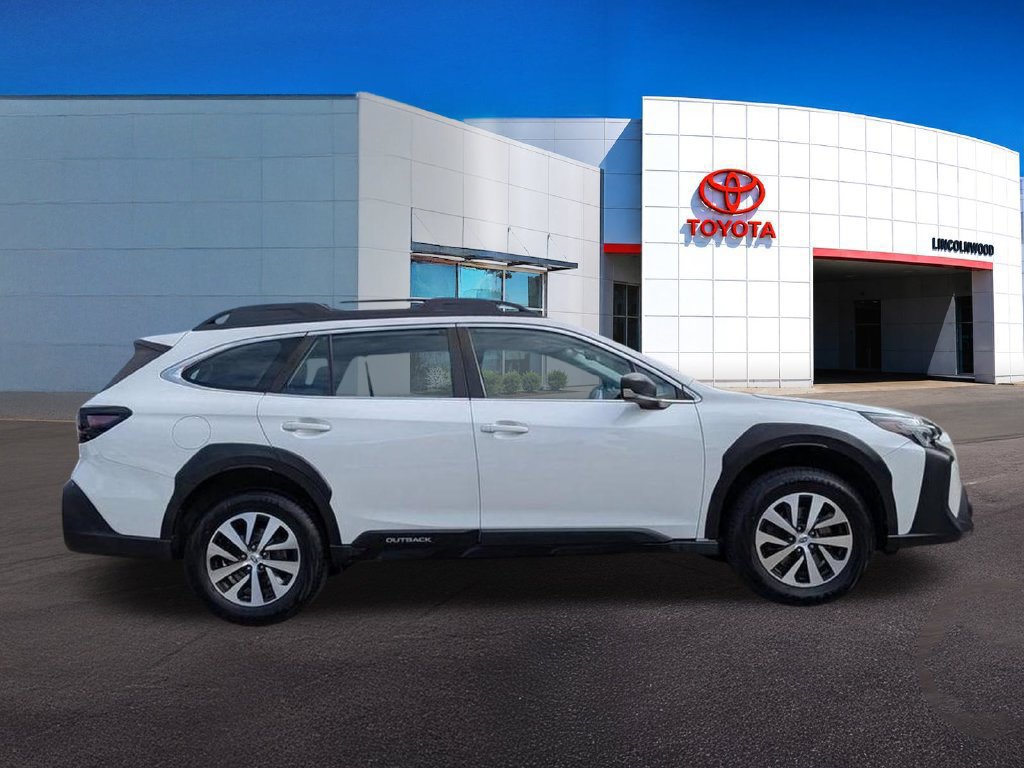 Used 2023 Subaru Outback AWD/4WD image 10