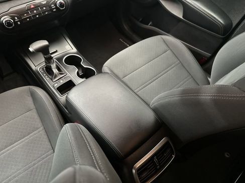 Used 2020 Kia Sorento LX image 25