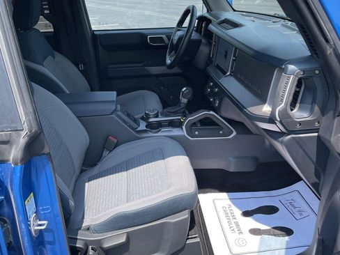 Used 2023 Ford Bronco Outer Banks AWD/4WD image 13
