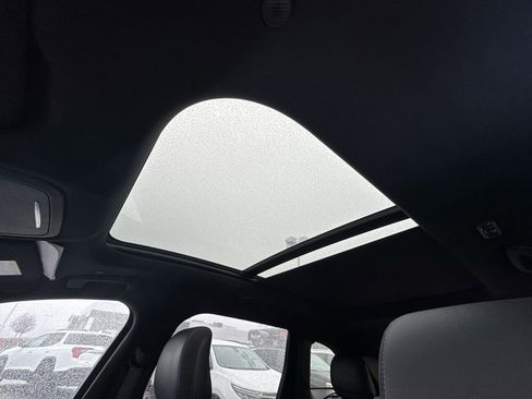 Used 2024 Lincoln Nautilus Reserve w/ Equipment Group 202A image 19