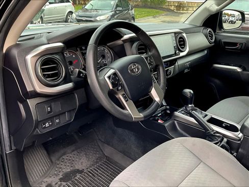 Used 2023 Toyota Tacoma SR5 image 8