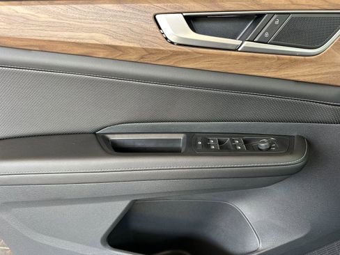 New 2026 Volkswagen Atlas SE AWD/4WD image 10