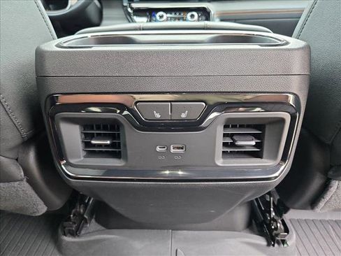 Used 2023 GMC Sierra 1500 AT4 w/ AT4 Premium Package AWD/4WD image 15