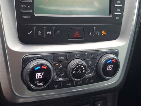 Used 2016 GMC Acadia SLT image 19