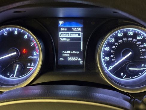 Used 2021 Toyota Camry LE image 21