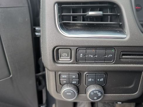 Used 2021 Chevrolet Tahoe RST AWD/4WD image 18