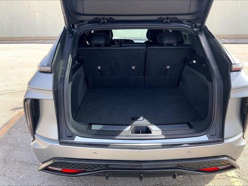 Used 2026 Cadillac Lyriq V image 4