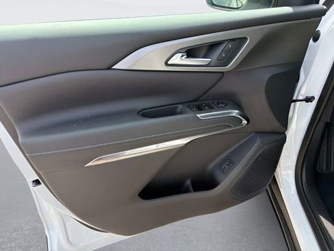 New 2026 Chevrolet Traverse LT w/ Driver Confidence Package FWD image 17