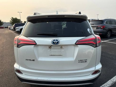 Used 2016 Toyota RAV4 Limited w/ Advanced Technology Package AWD/4WD image 9