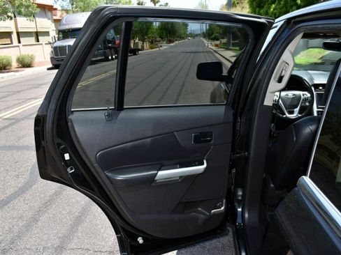 Used 2011 Ford Edge Limited w/ 302A Rapid Spec Order Code image 30