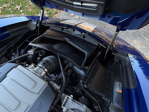 Used 2018 Chevrolet Corvette Stingray Convertible image 73