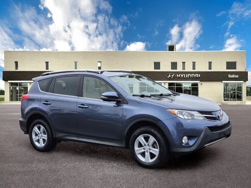 Used 2014 Toyota RAV4 XLE AWD/4WD image 1