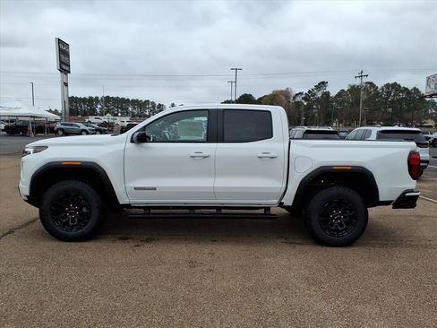 Used 2026 GMC Canyon Elevation w/ Convenience Package RWD image 1