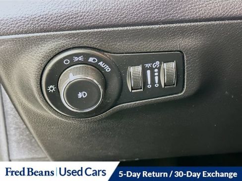 Used 2018 Jeep Compass Latitude w/ Popular Equipment Group AWD/4WD image 14