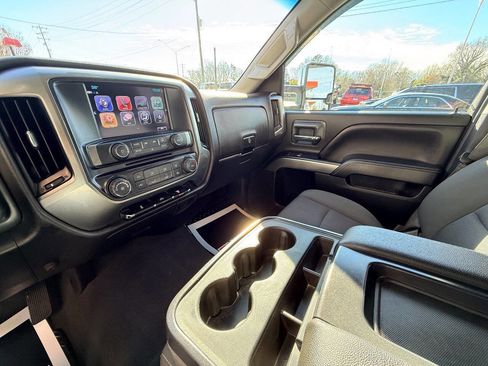 Used 2019 Chevrolet Silverado 2500 LT image 25