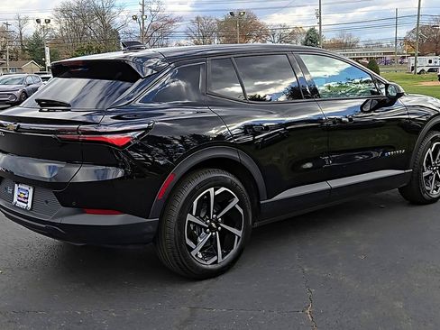 New 2026 Chevrolet Equinox EV LT image 4