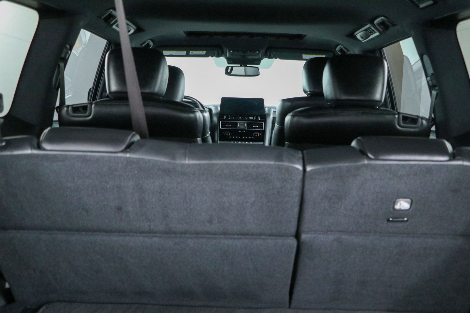 Used 2024 Nissan Armada SL w/ Midnight Edition Package AWD/4WD image 32