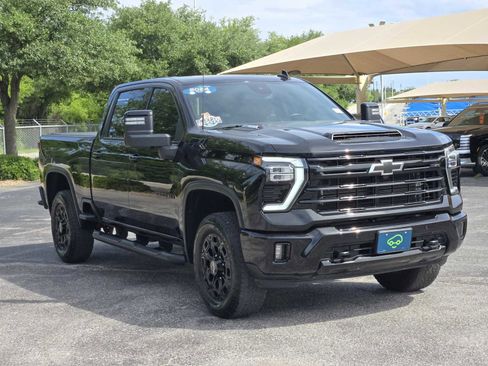 Certified 2024 Chevrolet Silverado 2500 LTZ w/ LTZ Plus Package AWD/4WD image 3