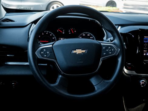 Used 2020 Chevrolet Traverse LS FWD image 6