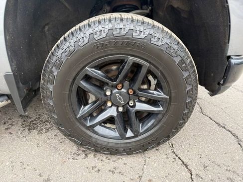 Used 2019 Chevrolet Silverado 1500 Custom Trail Boss w/ Custom Convenience Package image 28