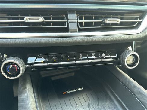 New 2026 Chevrolet Equinox EV LT image 17