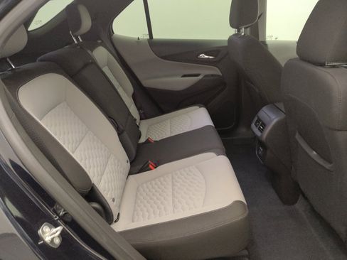 Used 2020 Chevrolet Equinox LS image 19