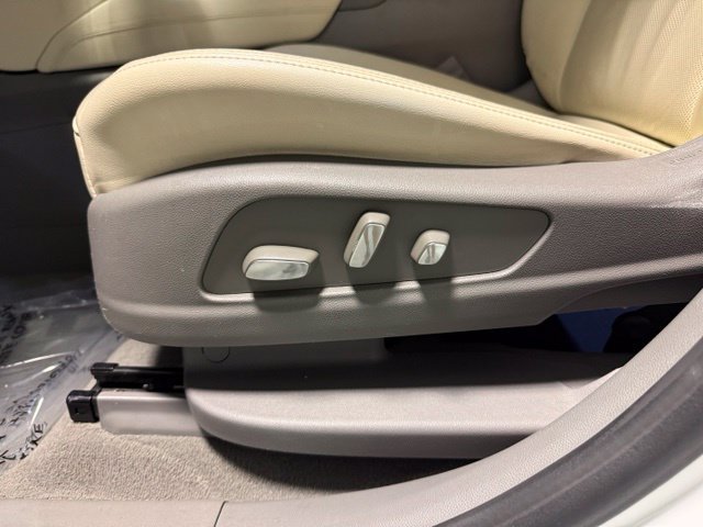 Used 2021 Cadillac XT6 Premium Luxury AWD/4WD image 16