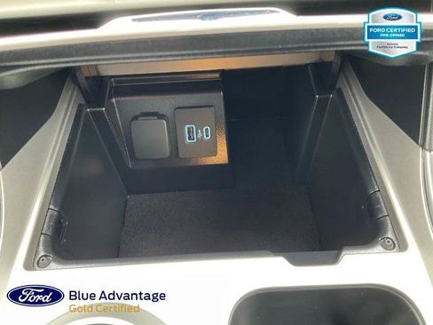 Certified 2024 Ford Explorer XLT w/ Equipment Group 202A AWD/4WD image 13