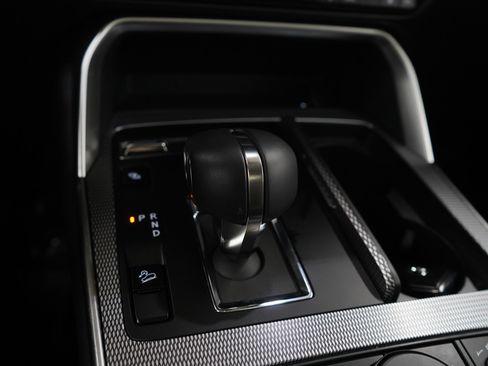 Certified 2025 MAZDA CX-70 Plug-In Hybrid w/ Premium Pkg image 27