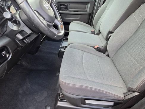 Used 2024 RAM 3500 Tradesman w/ Chrome Appearance Group image 7