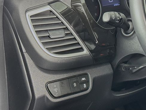 Used 2022 Kia Seltos EX image 10