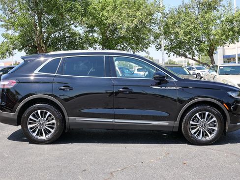 Certified 2023 Lincoln Nautilus AWD w/ Premium Package image 29