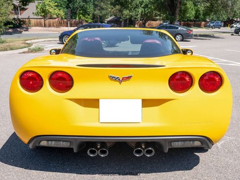 Used 2007 Chevrolet Corvette Coupe w/ Preferred Equipment Group RWD image 7