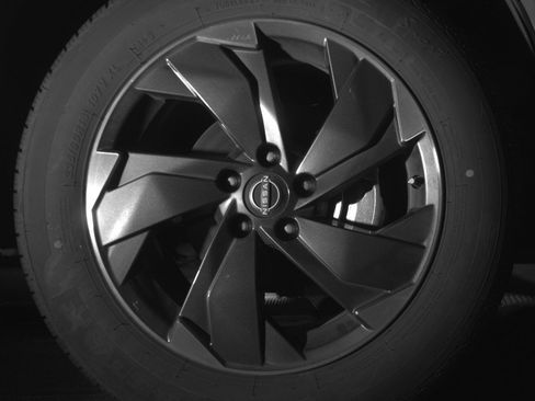 Used 2025 Nissan Rogue SV AWD/4WD image 13