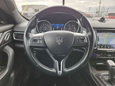 Used 2019 Maserati Levante S image 20