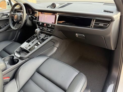 New 2026 Porsche Macan S image 21