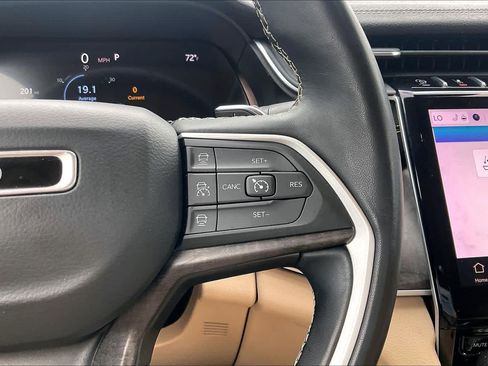 Used 2021 Jeep Grand Cherokee L Limited image 24