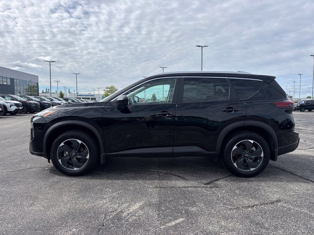 Certified 2026 Nissan Rogue SV w/ SV Premium Package AWD/4WD image 33