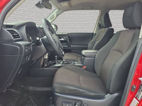 Used 2020 Toyota 4Runner TRD Off-Road AWD/4WD image 15