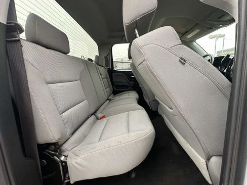 Used 2017 Chevrolet Silverado 1500 Custom w/ Custom Convenience Package AWD/4WD image 28