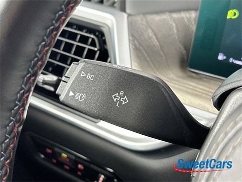 Used 2023 BMW X7 M60i w/ Executive Package image 21