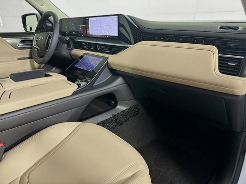 Used 2026 INFINITI QX80 Pure w/ Cargo Package image 39